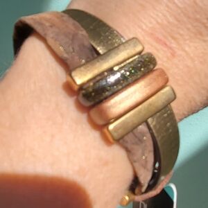 NWT Gold Buckle Leather Bracelet